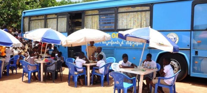 fondation-children-of-africa-bibliobus