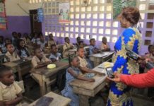Effectif pléthorique dans les salles, menace de perturbations de l’école : La ministre Kandia Camara donne des assurances