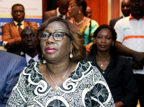 kandia camara rend hommage aux enseignats