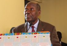 Kablan Duncan, aux populations d’Assounvouè, : « Merci de m’avoir donné comme épouse, l’une des plus belles fleurs de votre jardin ».