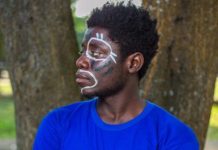Spectacle-Dédicace « J’écris de Profil » de l’Artiste Placide KONAN