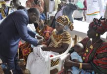 Santé publique : le Ministre Aka Aouélé exhorte les populations de Gbémazo à adopter de bonnes pratiques de santé