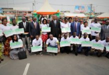 256 millions Fcfa à 500 jeunes d’Adjamé- Touré Mamadou aux bénéficiaires : « Vous avez fait le bon choix d’être des entrepreneurs »