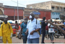 Covid 19 – Bouaké – lancement d’une opération de désinfection des marchés: Le maire Nicolas Djibo rassure les populations sur la non dangerosité des produits utilisés