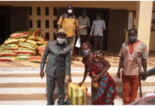 Covid 19 – Botro: Le maire fait don d’un important lot de vivres aux populations