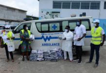 Covid 19: Anne Ouloto étend la distribution des sacs poubelles aux centres de santé et camps militaires
