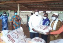 Ramadan 2020- District de Yamoussoukro: Augustin Thiam offre des vivres à la communauté musulman