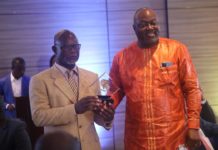 Bacongo,Aka Aouelé, Tanoh Kouassi Thomson,Alafé Wakili, lauréats aux Awards de la bonne gouvernance (Côte d’Ivoire)