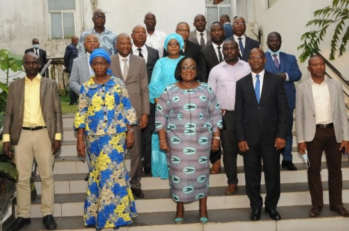 Prise de contact - Anne-Désirée Ouloto : “Je ne serai pas le bourreau des fonctionnaires de Côte d'Ivoire”