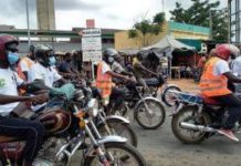 Bouaké – “Port du casque obligatoire” pour les conducteurs d’engins à deux ou trois roues Comment les populations et les conducteurs accueillent cette opération Annoncée depuis plusieurs semaines par le Commandant Supérieur de la gendarmerie nationale le Général de Corps d'Armée, Alexandre Apalo Touré,