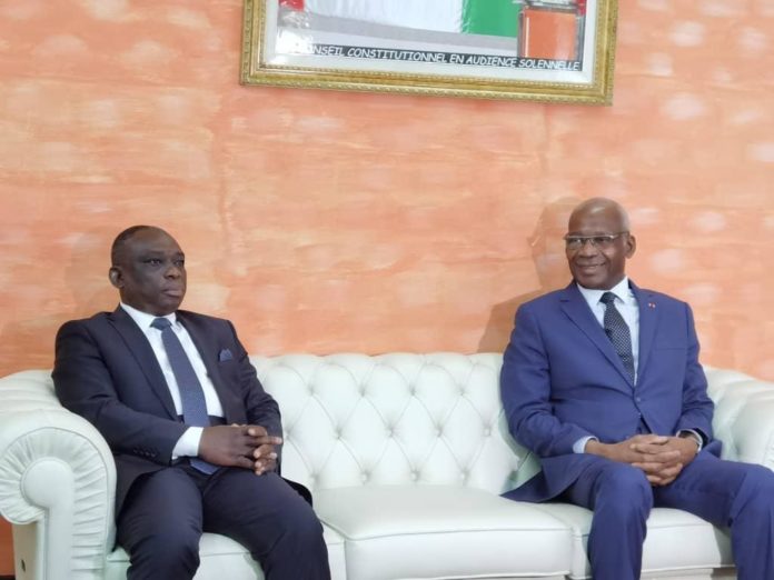 consti «Bienvenue en Galilée , patrie du ressuscité» a dit le président du conseil constitutionnel Mamadou Koné