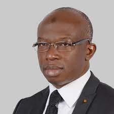 dia Fonds d’entretien routier Lanciné Diaby reçoit les félicitations du conseil d’administration pour sa gestion