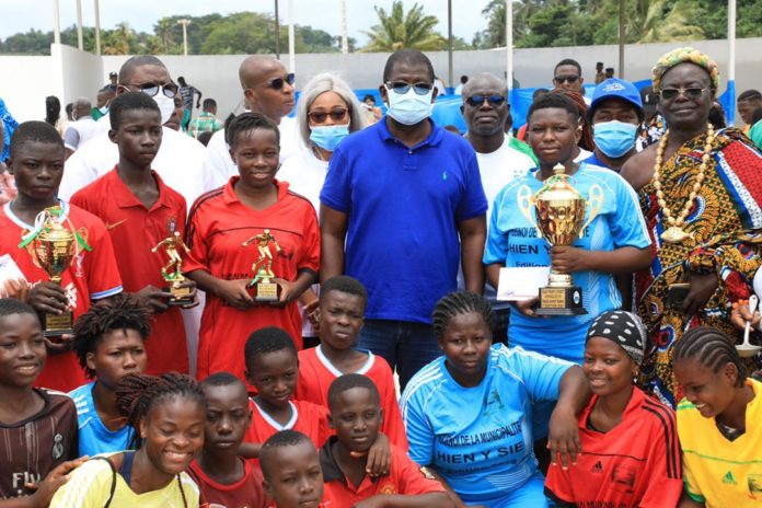 L’équipe de Shester remporte le Festi Beach, tournoi de football de plage, innovation de la 5ème édition du Êlé Festival d’Adiaké