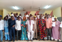 Projet du Centre de transfert de Technologie et d’application en Aviculture de Marabadiassa- Des chèques remises à 17 personnes impactées