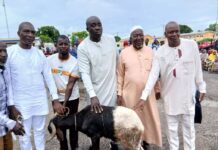 Tabaski 2026 à Morondo:Des milliers de familles soutenues par le maire Moussa Traoré Koutougou