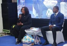 Tata Nahomi lance « La Récré des livres », une caravane pour faire aimer la lecture aux enfants